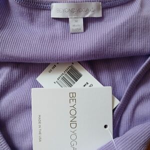 Beyond yoga size M new Featherweight Rebalance Tank